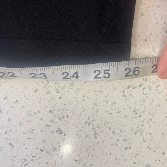 NWT EXPRESS BLACK LACE JUMPSUIT LONG SLEEVE VELVET TRIM
Size 4 - Picture 11 of 13